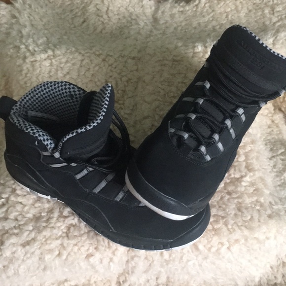 Jordan Shoes - Air Jordon Retro 10 best price you will find!!!